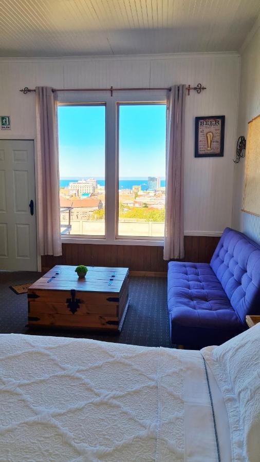 Hostal El Meson Punta Arenas Luaran gambar