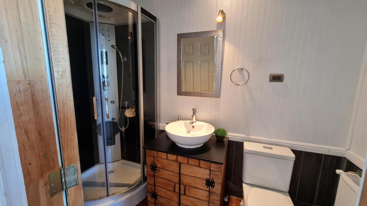 Hostal El Meson Punta Arenas Luaran gambar
