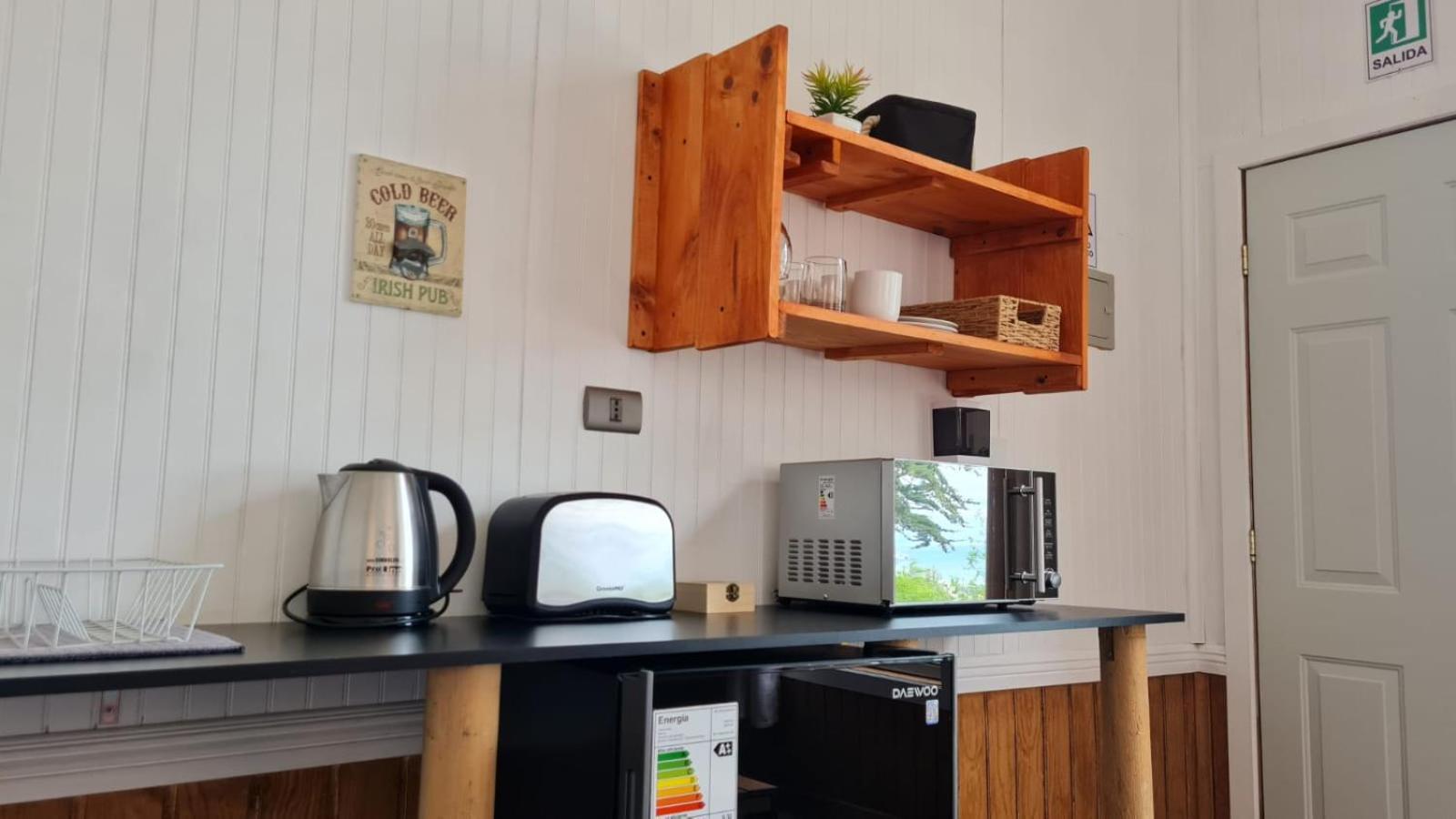 Hostal El Meson Punta Arenas Luaran gambar