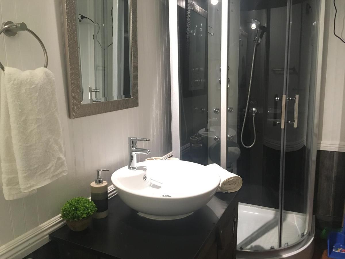 Hostal El Meson Punta Arenas Luaran gambar